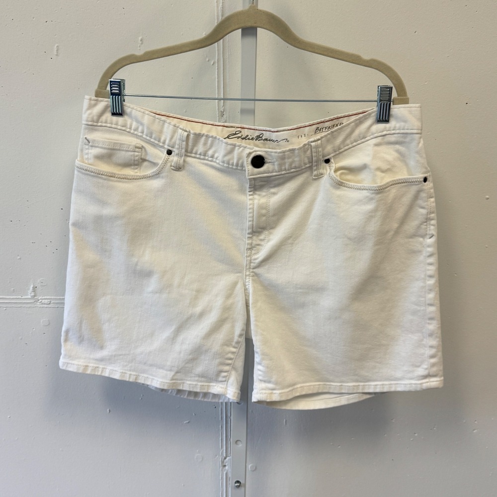 Eddie Bauer Women White Boyfriend Fit Denim Shorts Size 14 Stretch 22317195